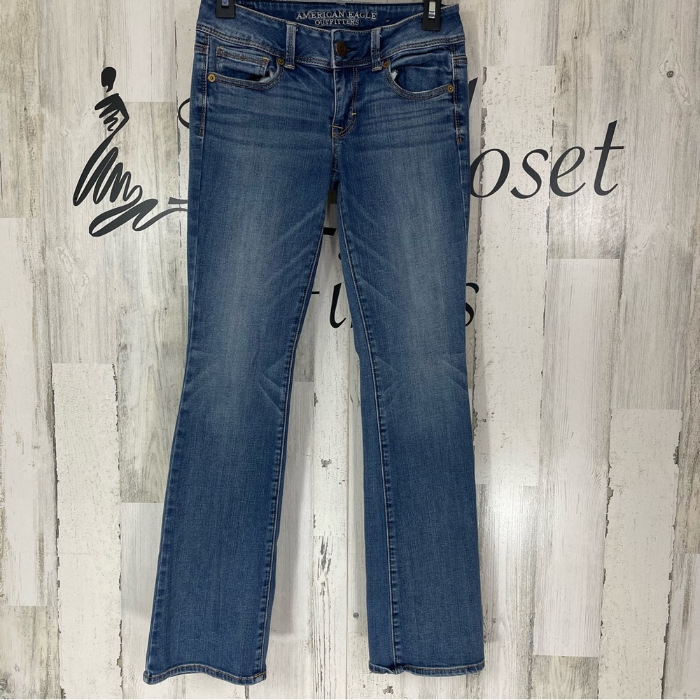 American Eagle Medium Wash Kick Boot Jeans Sz 4